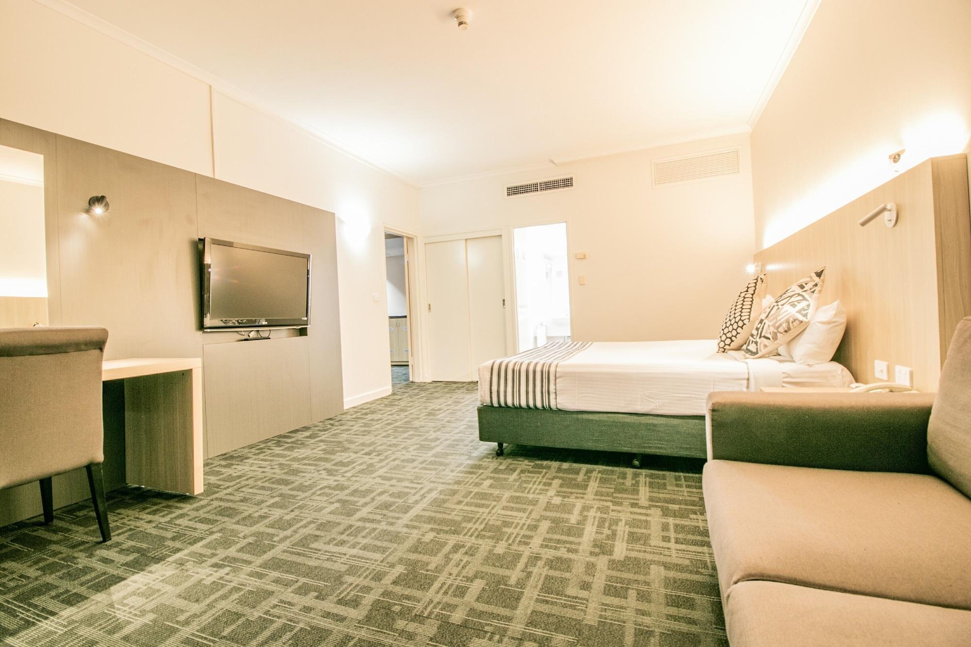 Resort Absolute Beachfront Opal Cove 4*