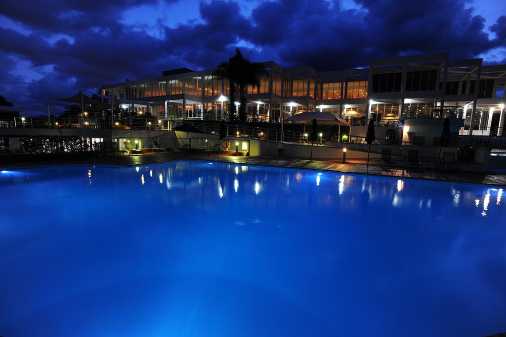 Absolute Beachfront Opal Cove Resort 4*