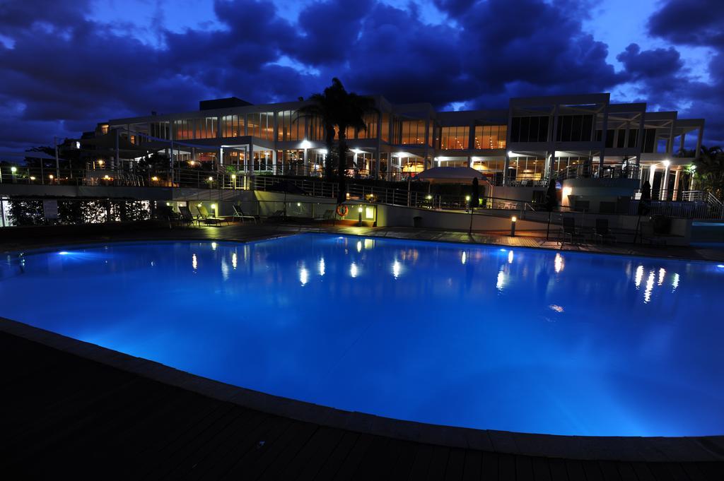 Resort Absolute Beachfront Opal Cove Korora