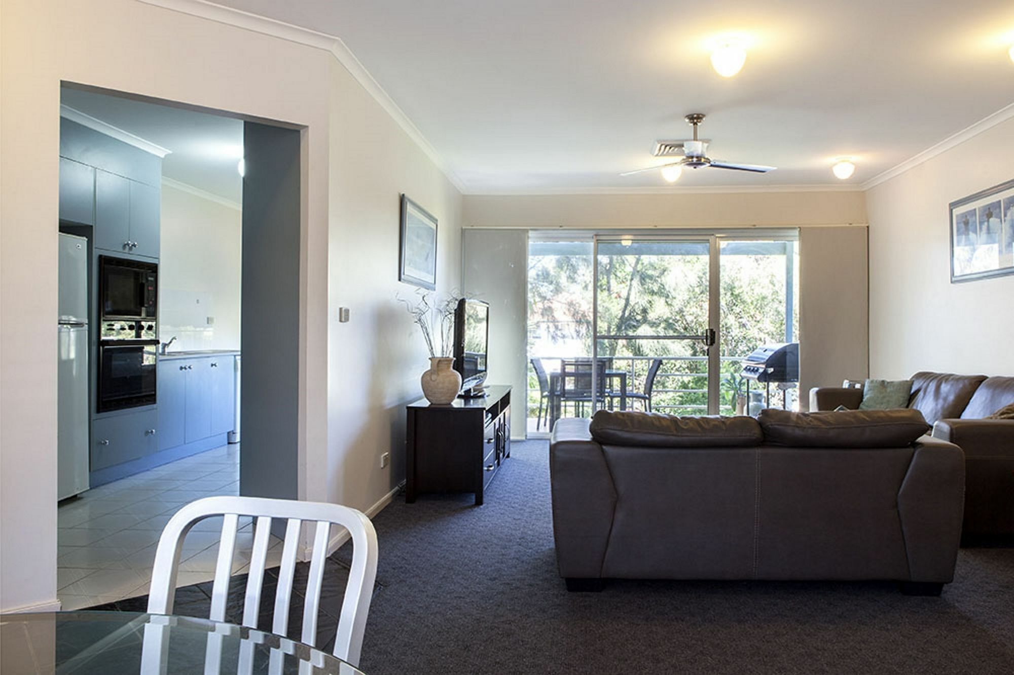 Resort Absolute Beachfront Opal Cove 4*