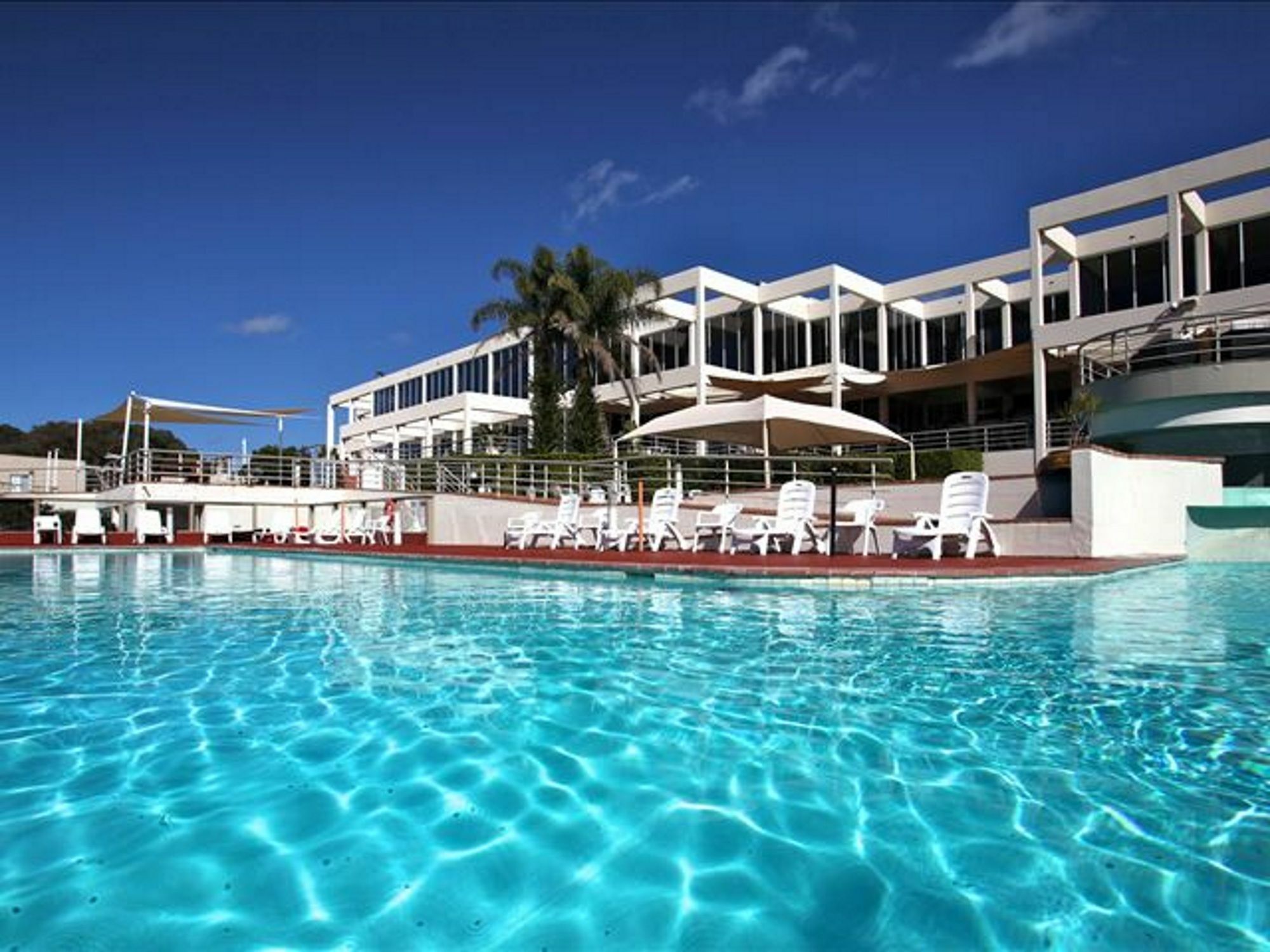 Absolute Beachfront Opal Cove 4*