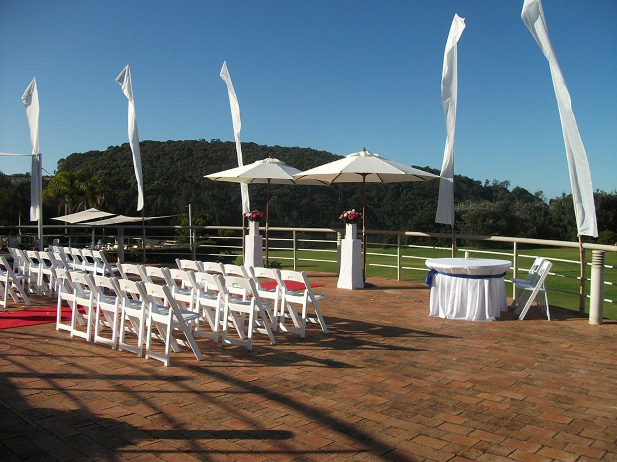 Absolute Beachfront Opal Cove 4*